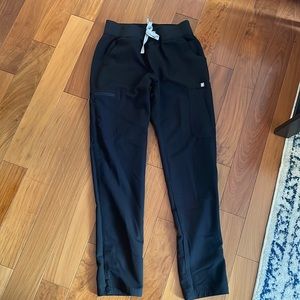Figs Yola Skinny scrub pant 2.0